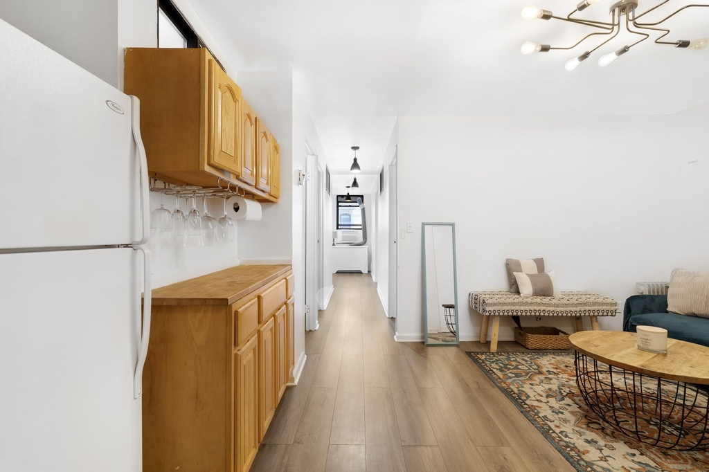 302 Broome Street - Photo 4