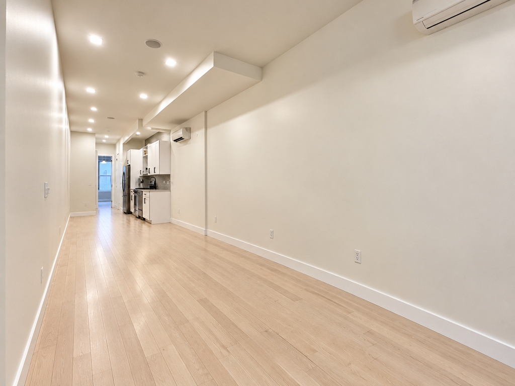 781 Hart Street - Photo 3