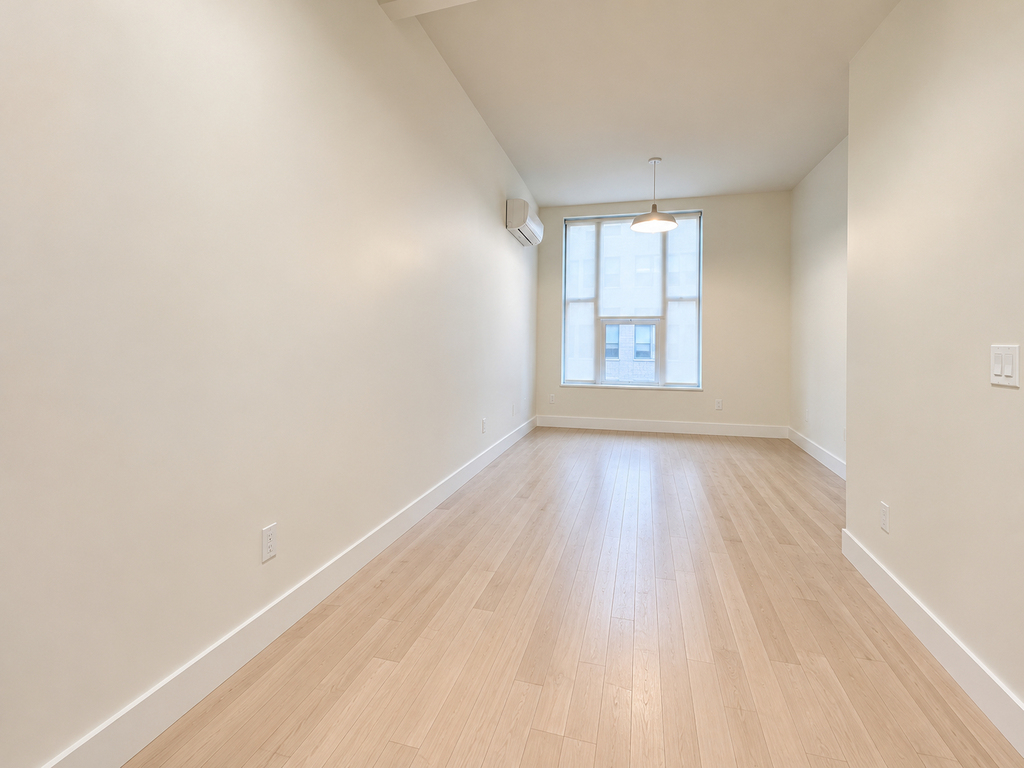 781 Hart Street - Photo 2