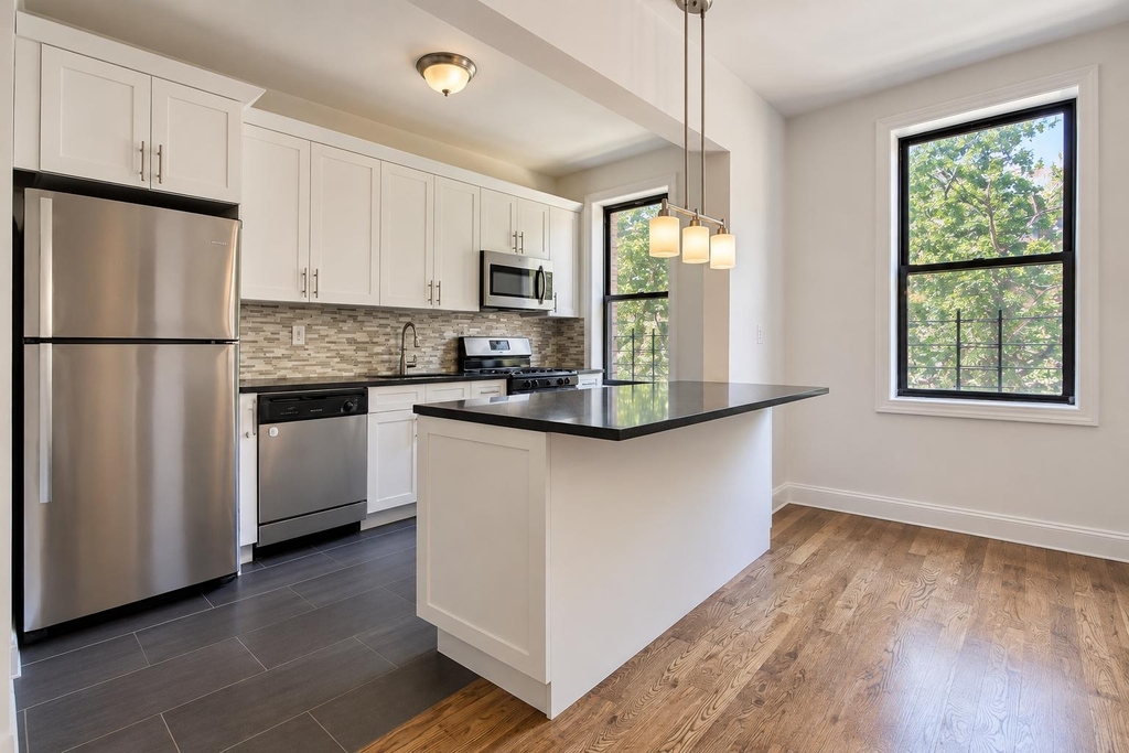 165 Pinehurst Avenue - Photo 6