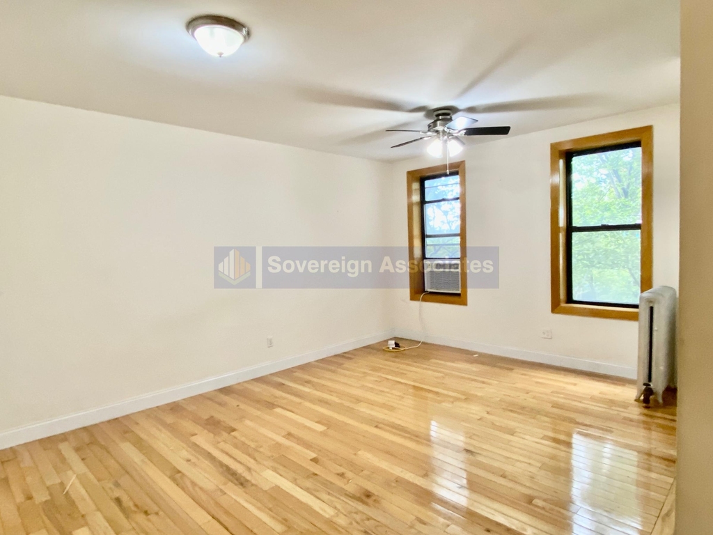935 Saint Nicholas Avenue - Photo 0