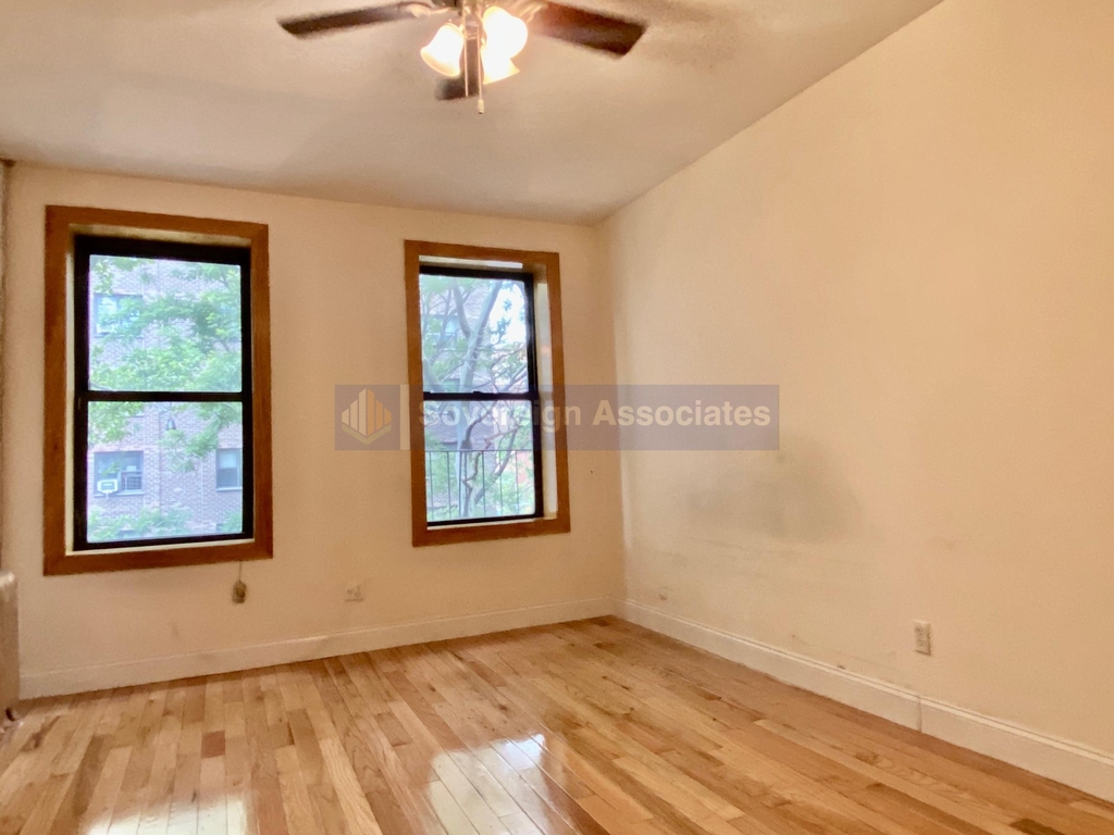 935 Saint Nicholas Avenue - Photo 2