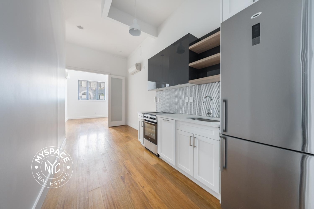 228 Kingsland Avenue - Photo 2