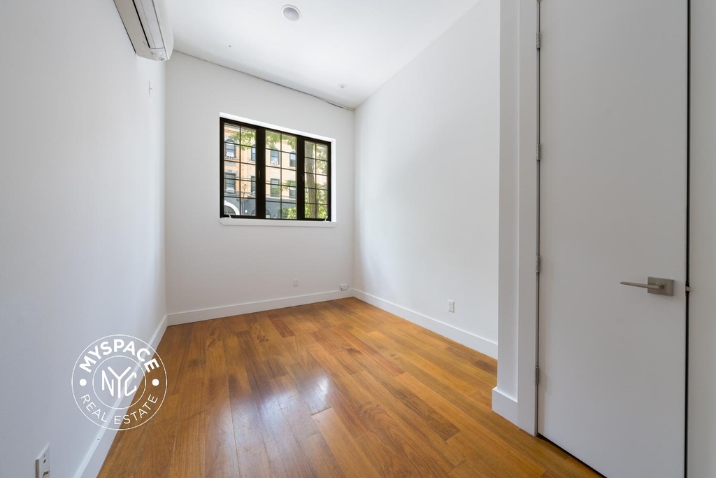 228 Kingsland Avenue - Photo 3