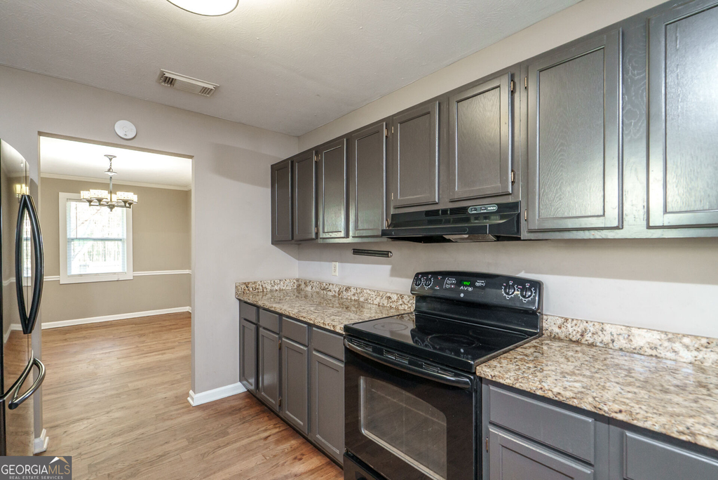 132 Ash Street - Photo 9