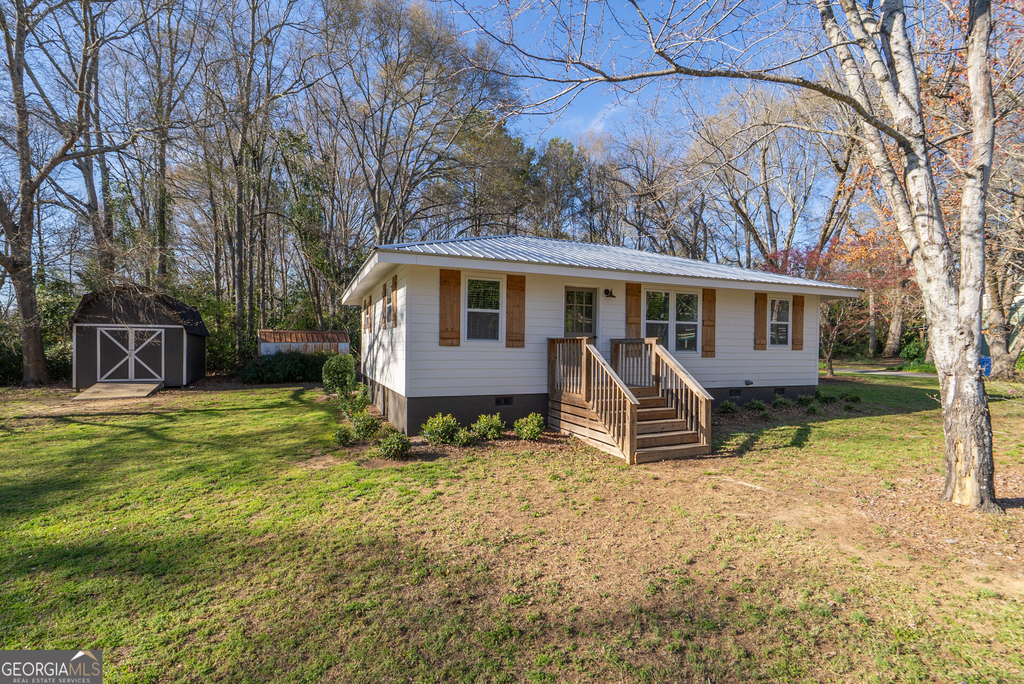 132 Ash Street - Photo 0