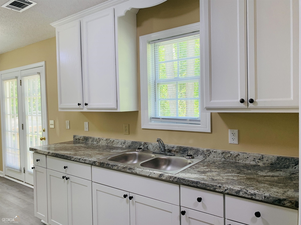 9 Bennett Street - Photo 12