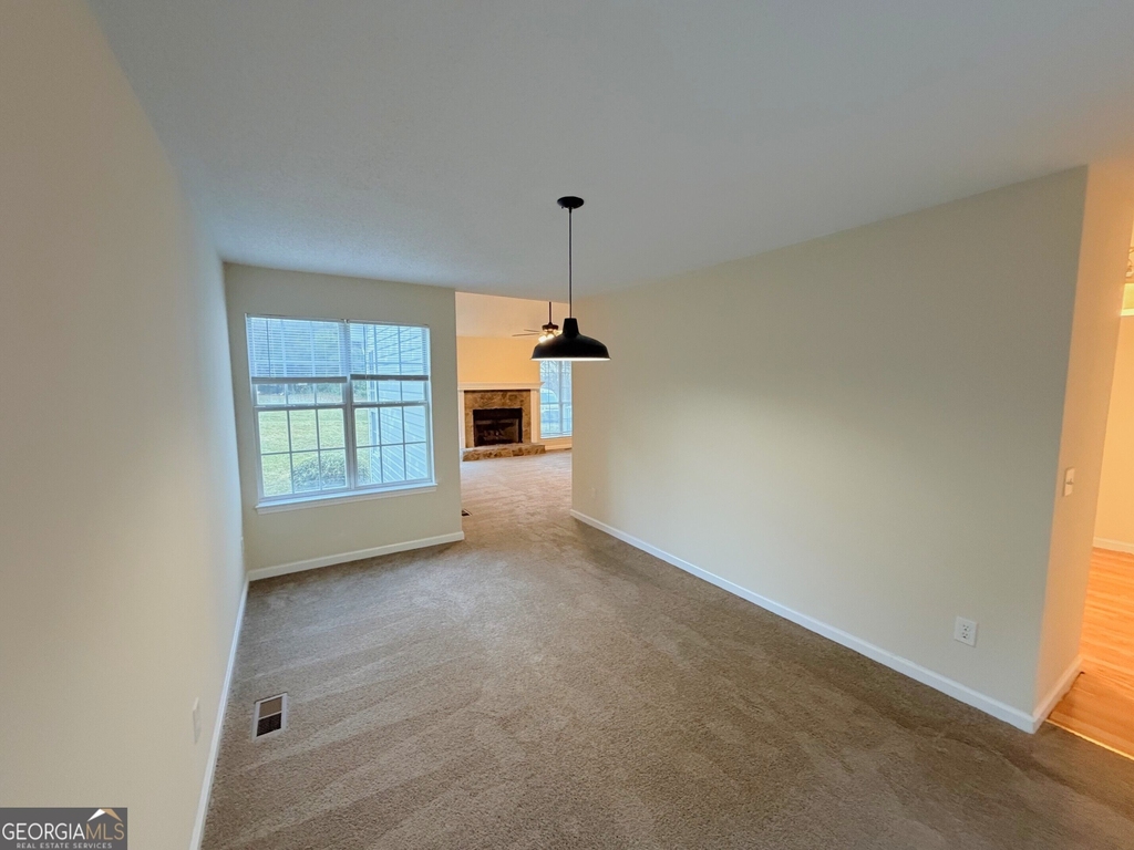 81 Abbotsford Drive - Photo 4