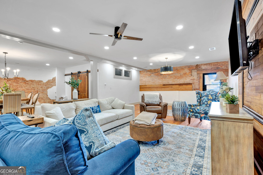 133 W Washington Street - Photo 15