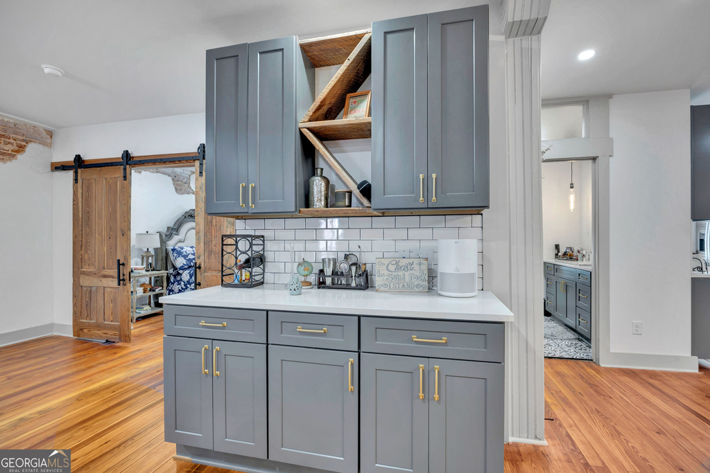 133 W Washington Street - Photo 16