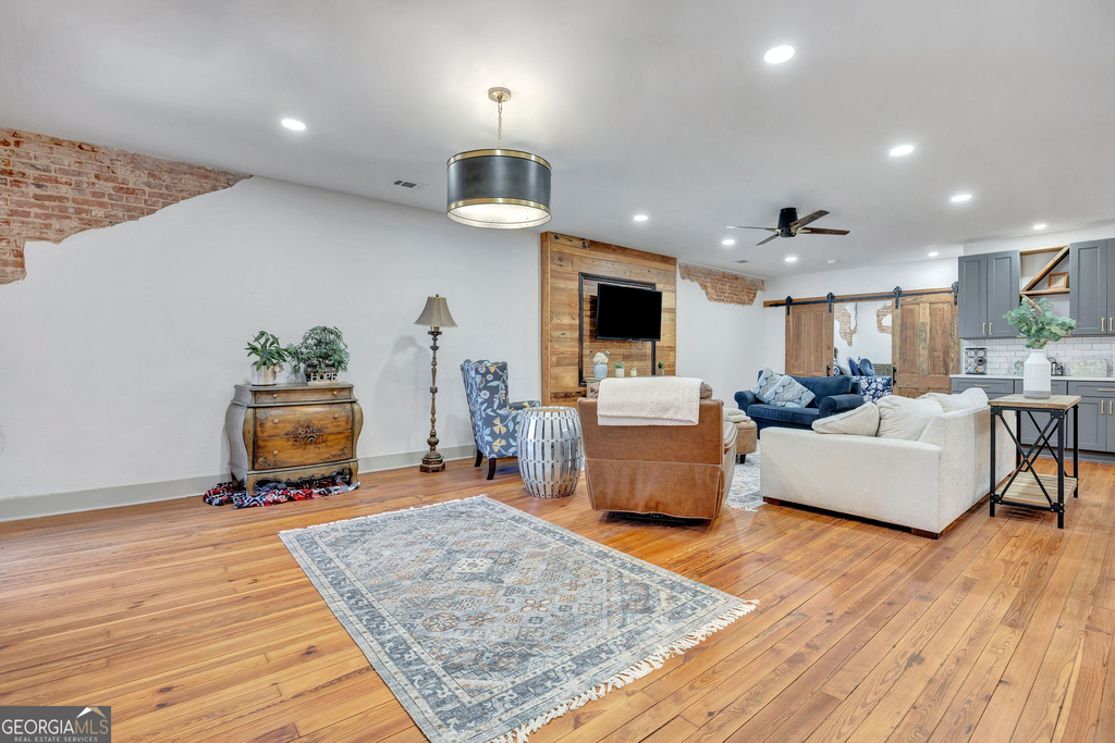 133 W Washington Street - Photo 13