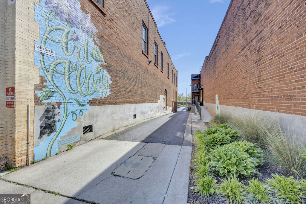 133 W Washington Street - Photo 0