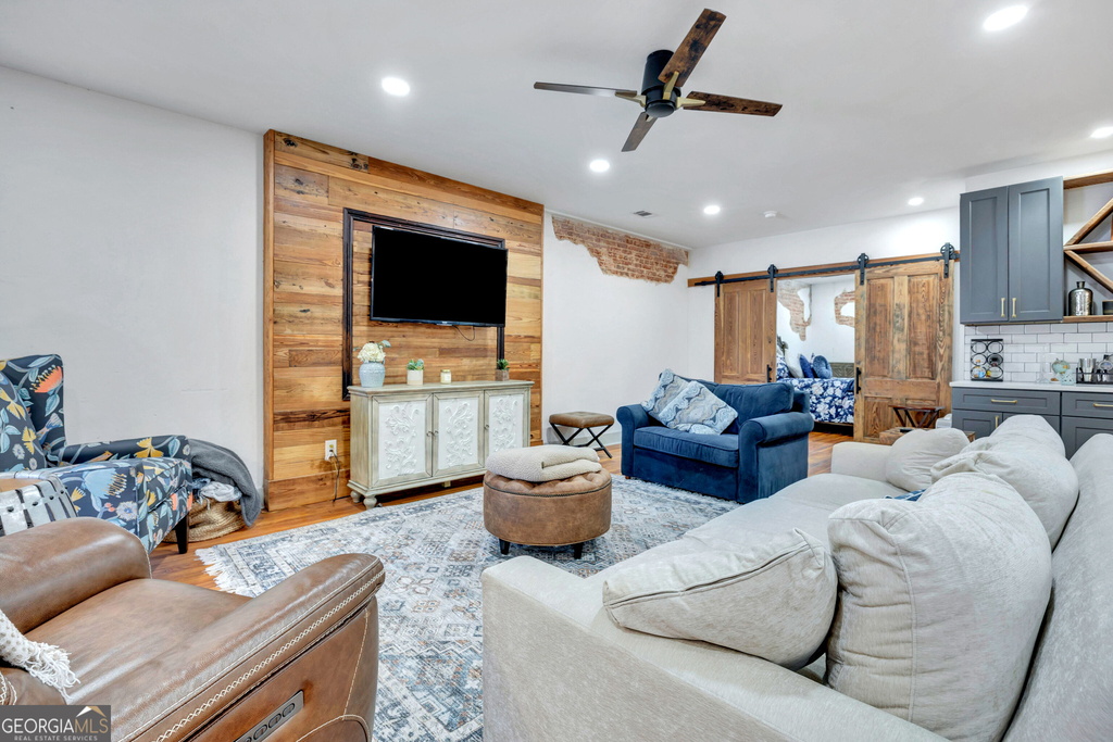 133 W Washington Street - Photo 10