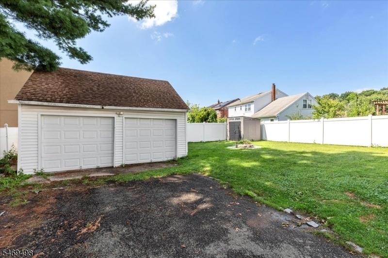 1320 Liberty Ave - Photo 26