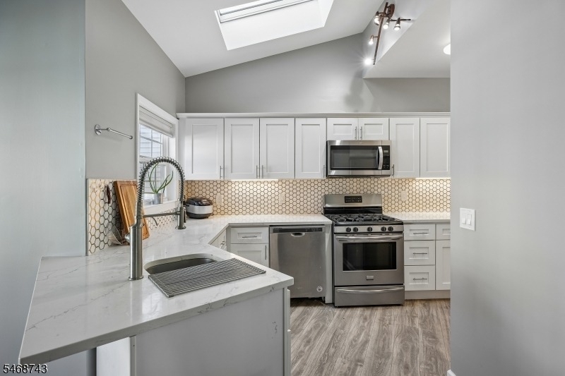 1602 Northcrest Ter - Photo 9