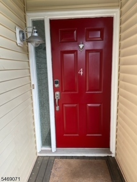 612 Deepdale Ct - Photo 1