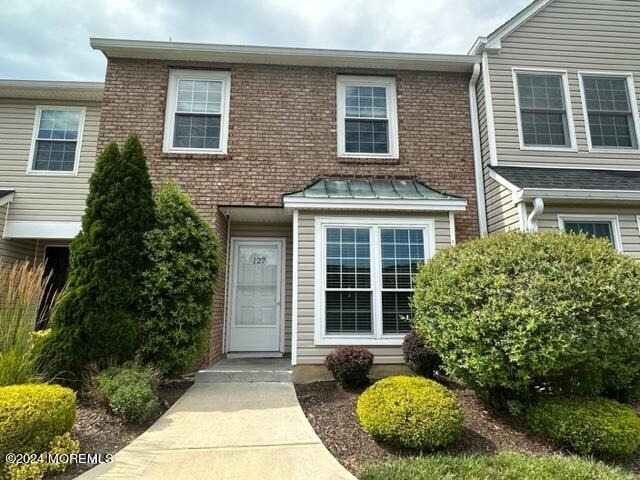 127 Bedford Place - Photo 1