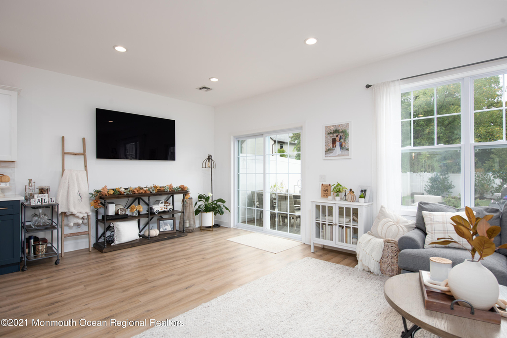 90 River Street - Photo 8