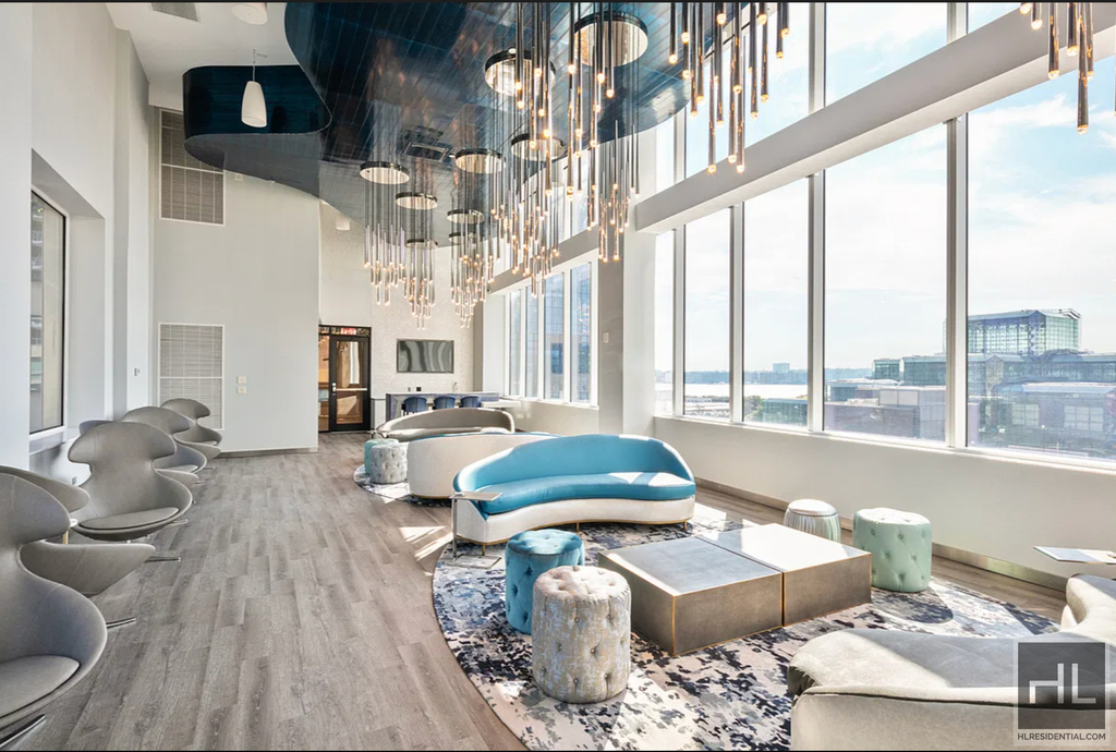 West 36th Street - Photo 9