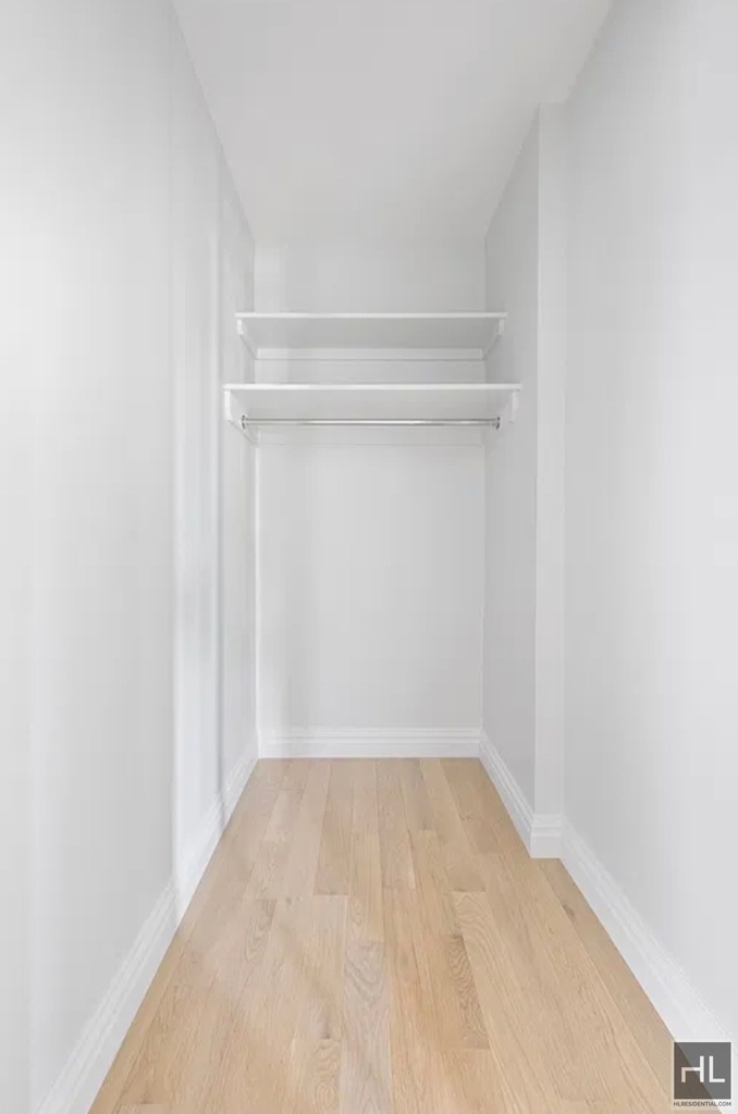 West 48th Street - Photo 4