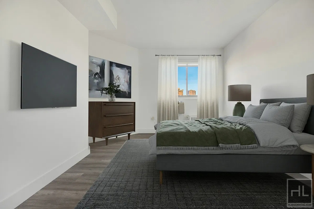 2nd Avenue - Photo 1