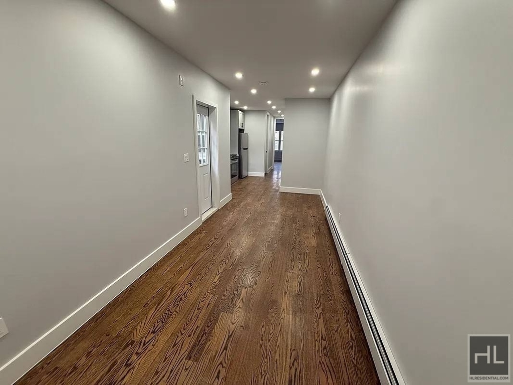 56 Avenue - Photo 10