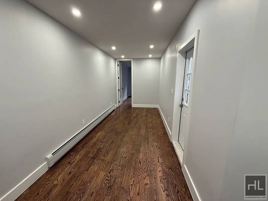 56 Avenue - Photo 1