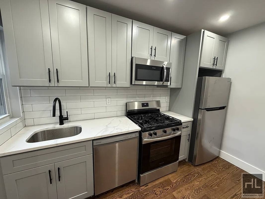 56 Avenue - Photo 11