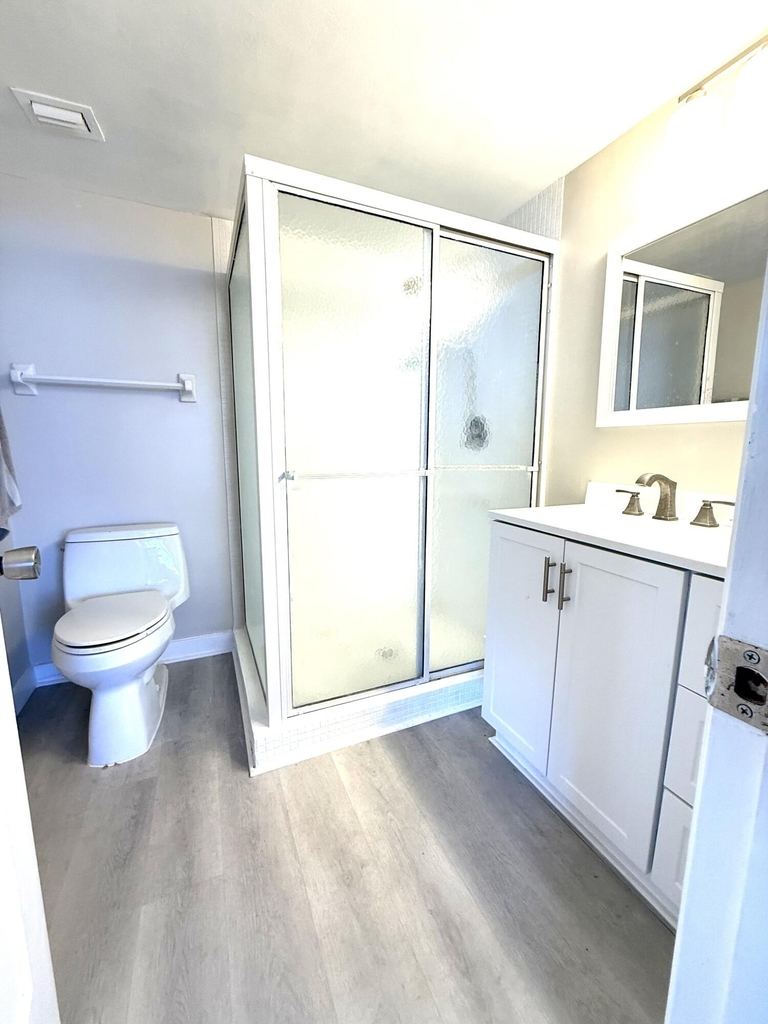 1051 Hillsboro Mile - Photo 39