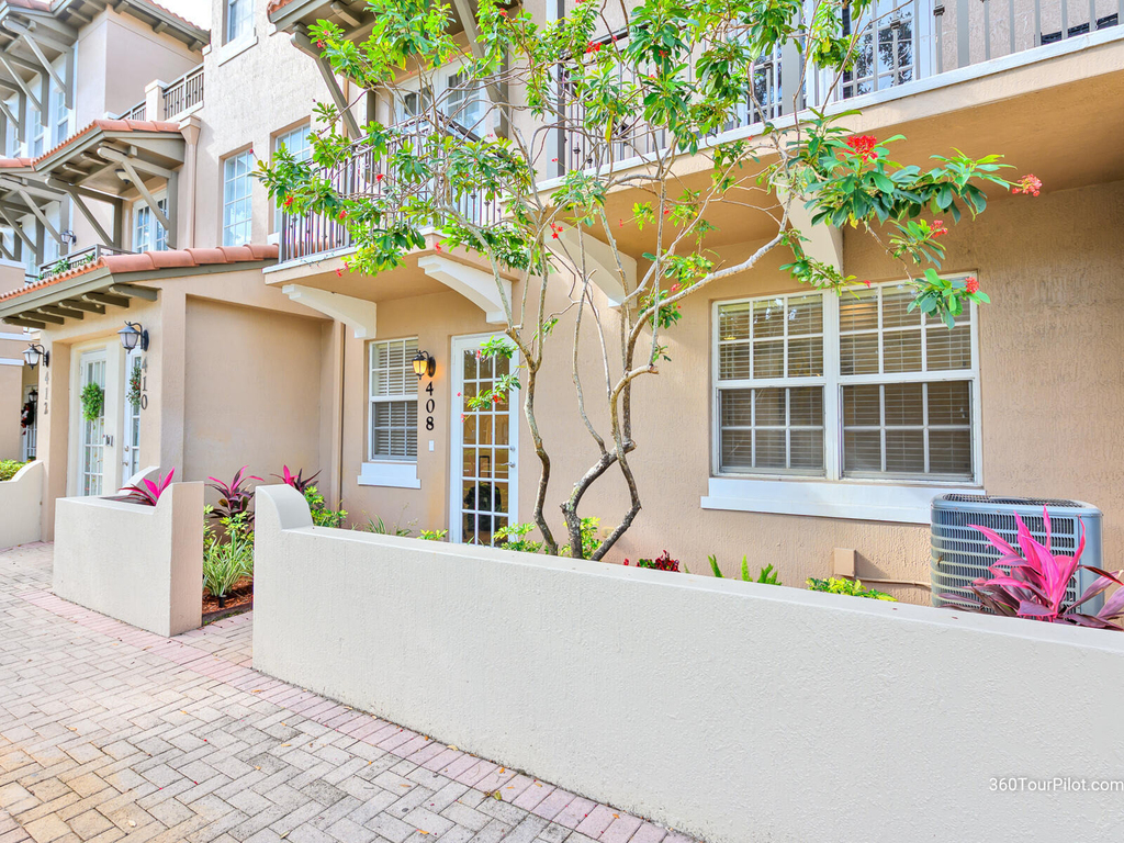 408 Sw 147th Avenue - Photo 2