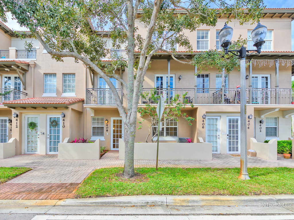 408 Sw 147th Avenue - Photo 1