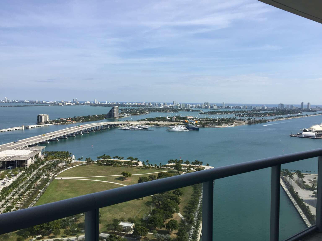 888 Biscayne Boulevard - Photo 5