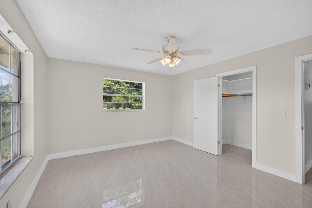 3941 Roan Court W - Photo 13