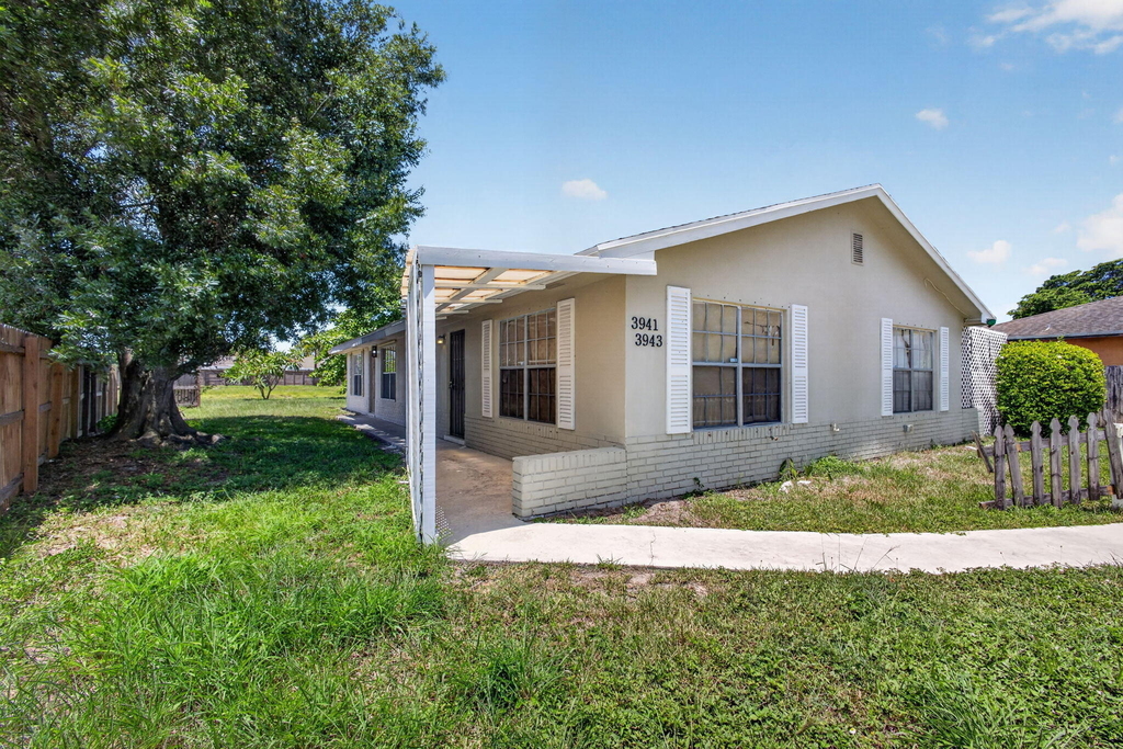 3941 Roan Court W - Photo 23
