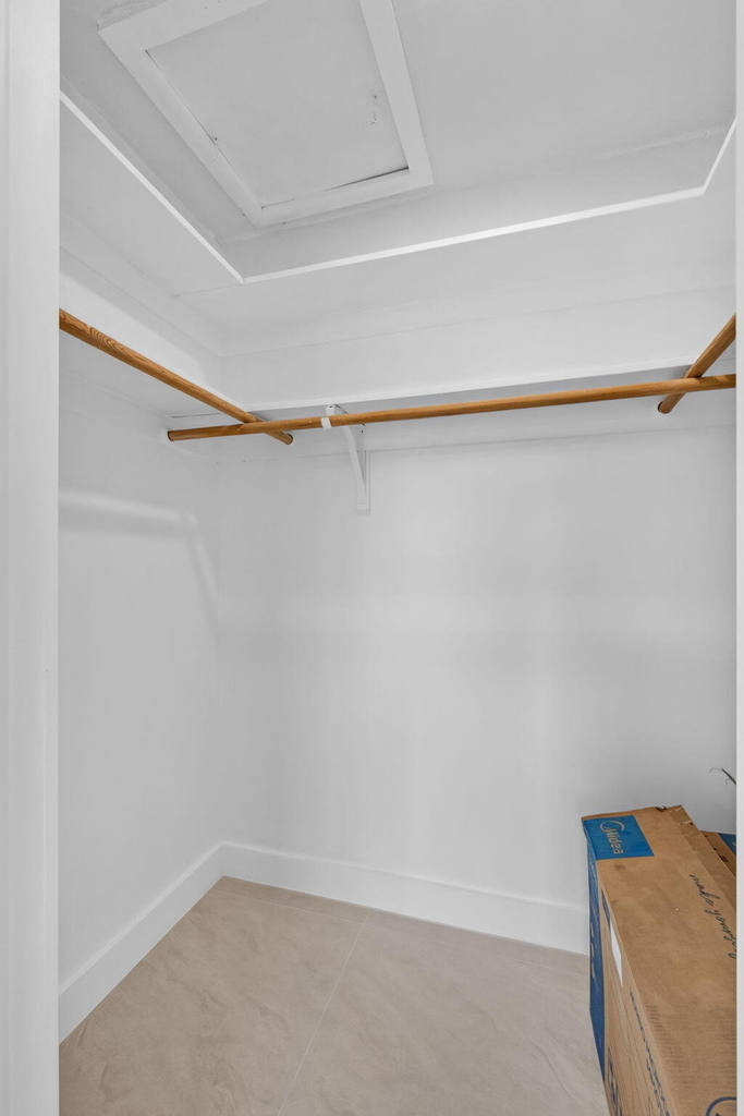 3941 Roan Court W - Photo 14