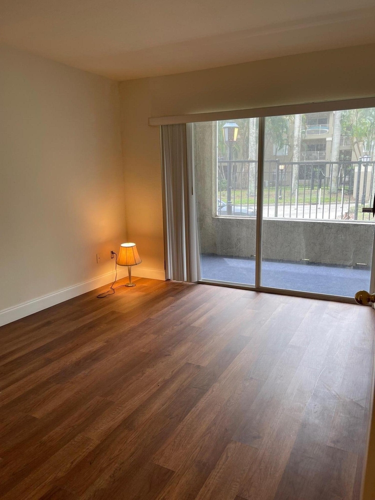 1740 Palm Cove Boulevard - Photo 10