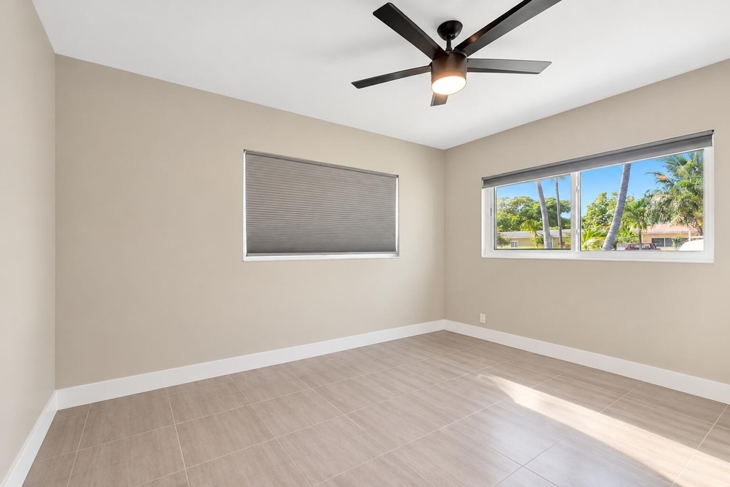 1343 W Ocean Avenue - Photo 26