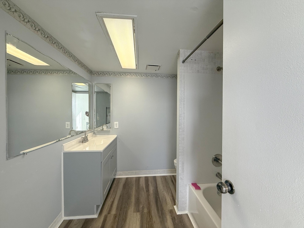 1080 Del Lago Circle - Photo 6