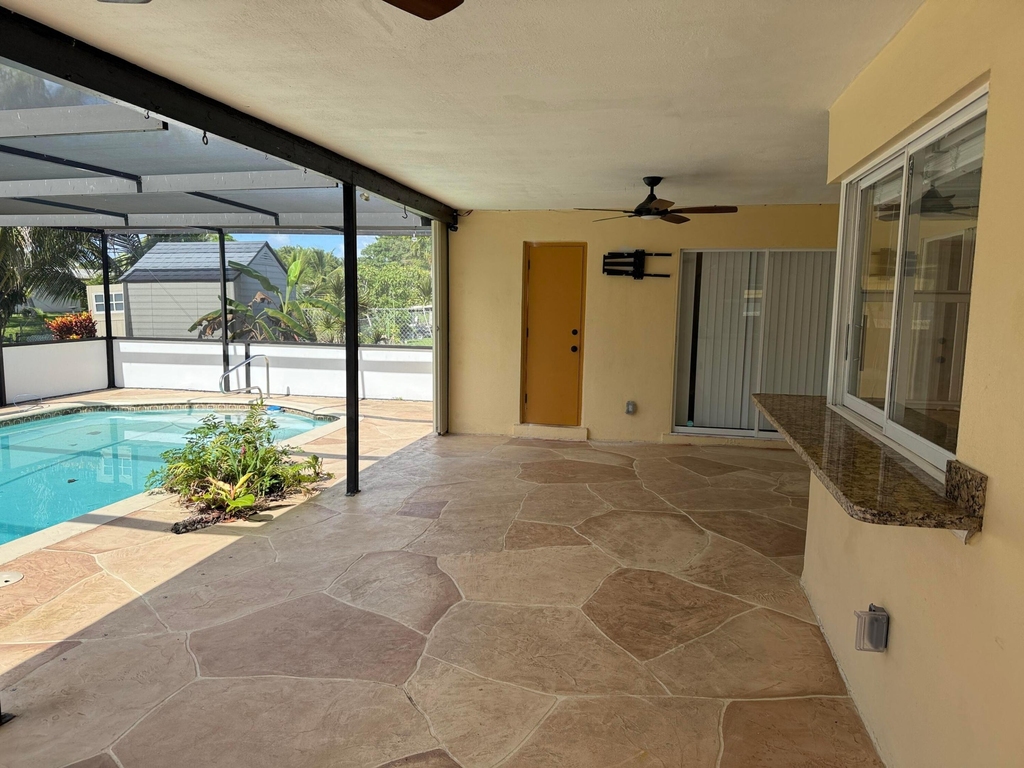 6957 Nw 9th Court - Photo 2