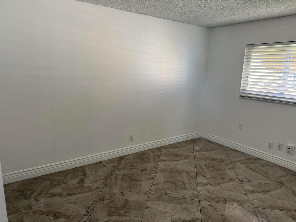 6957 Nw 9th Court - Photo 15