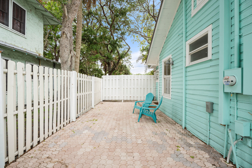 644 Sw Bryant Avenue - Photo 4