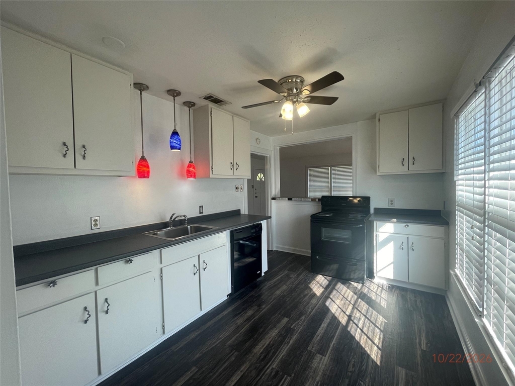 3641 Washburn Avenue - Photo 8