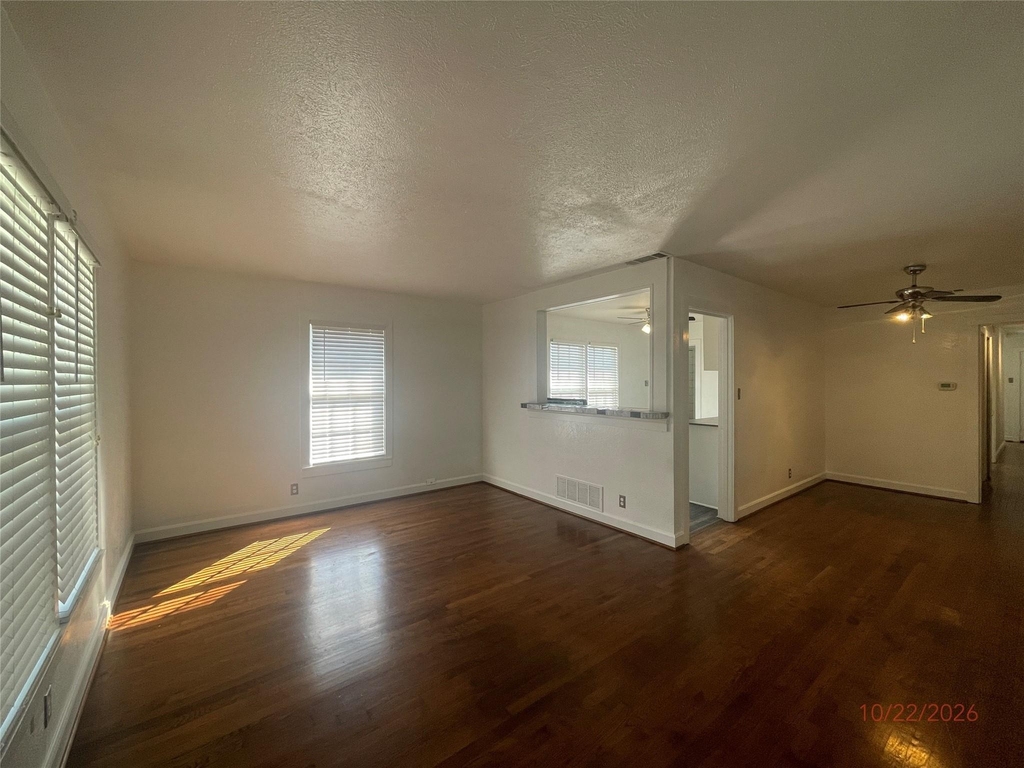 3641 Washburn Avenue - Photo 3