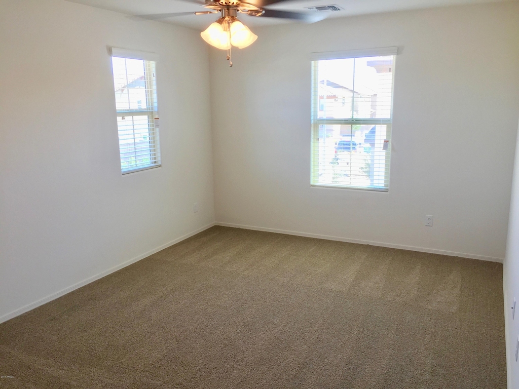 2924 S Washington Street - Photo 18