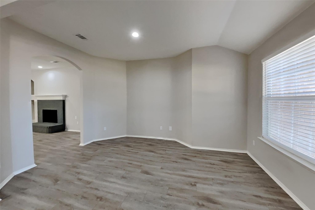 3008 Norwich Lane - Photo 1