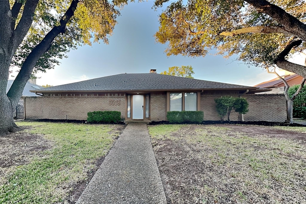 6508 Wrenwood Drive - Photo 0