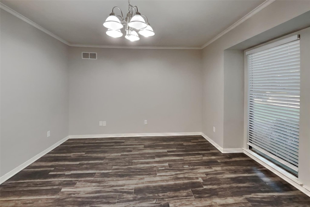 6508 Wrenwood Drive - Photo 6