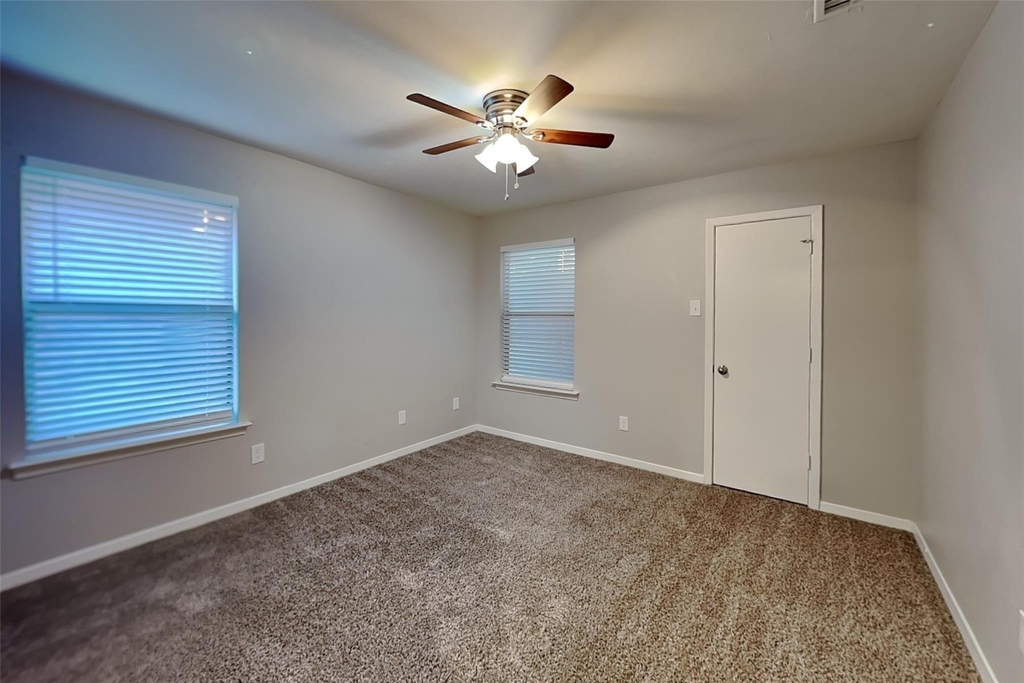 6508 Wrenwood Drive - Photo 15