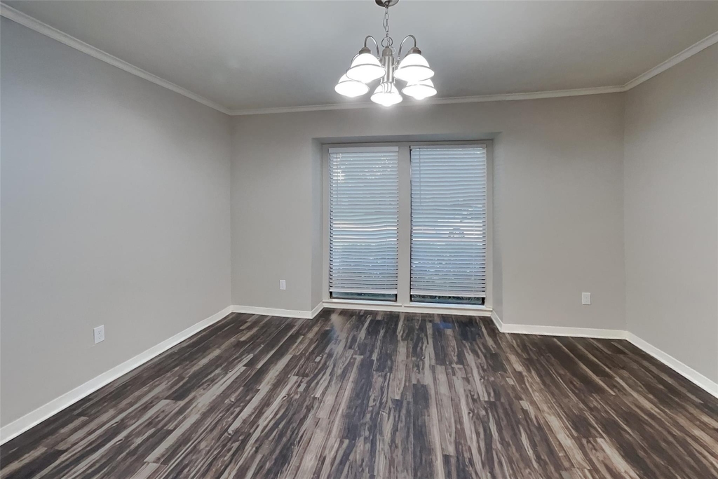 6508 Wrenwood Drive - Photo 5