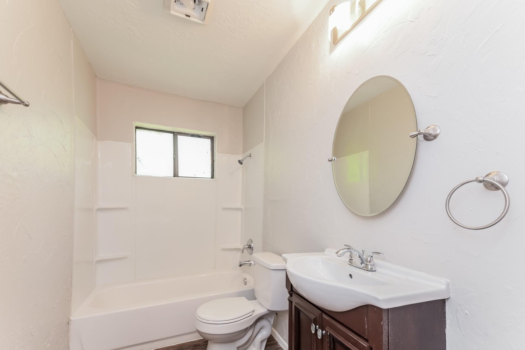 728 Southwynd Street - Photo 12